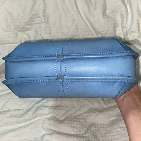 HTF color Like new Coach Ergo Blue Leather Shoulder Bag